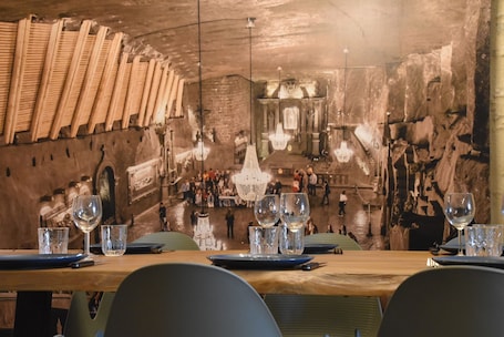 Restauration. Appartement atypique au cœur de Gençay
