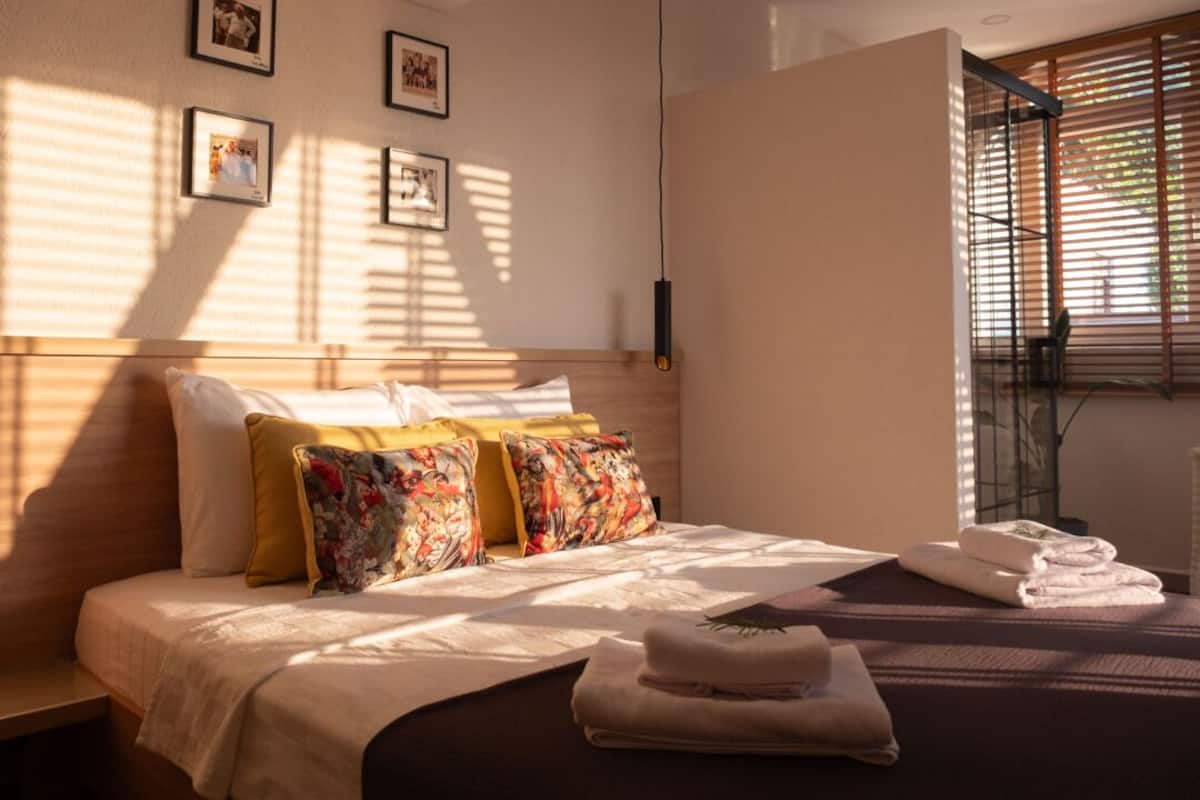 Habitación doble Deluxe, frente al mar | 1 habitación, insonorización y wifi gratis