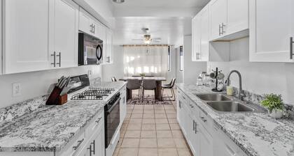 Saguaro Sanctuary- Newly Renovated Retreat