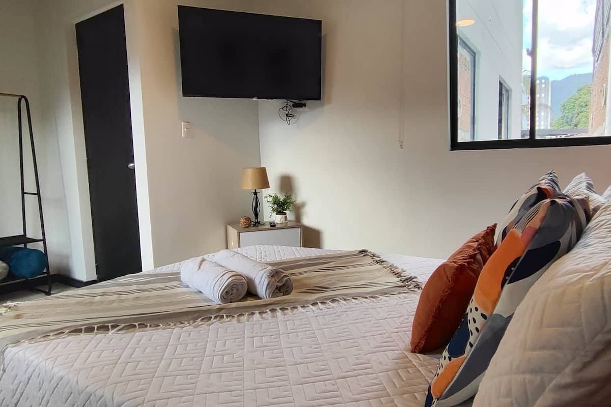 Departamento, 2 habitaciones, cocina, en edificio contiguo | Tabla de planchar con plancha y wifi gratis