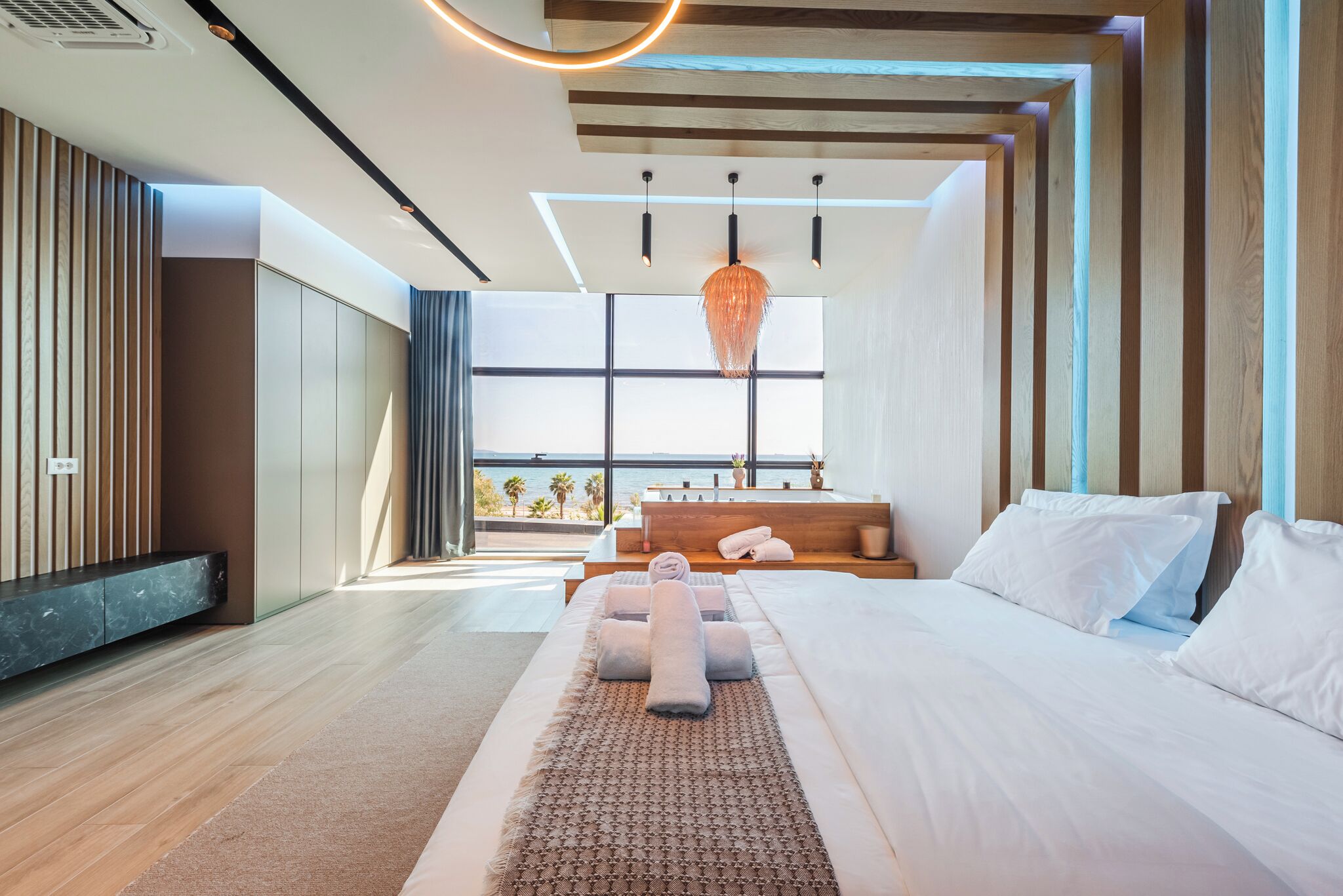 1 habitación, tabla de planchar con plancha, wifi gratis y ropa de cama 