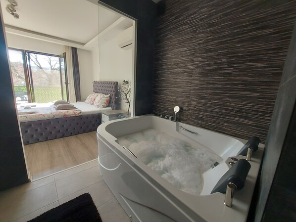 1 bedroom, WiFi, bed sheets - Cozy 1-bedroom apartment in lovely Beograd with AC, WiFi (Beograd)