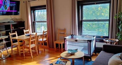 Charming, Historic Family Suite, Steps from the Chase Park Plaza and Forest Park