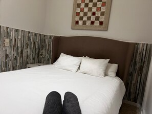 9 makuuhuonetta, ilmainen Wi-Fi, vuodevaatteet