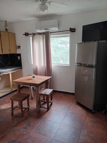 Cozy house in charming Cancún with AC, WiFi