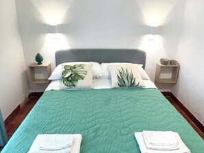 4 bedrooms, WiFi, bed sheets