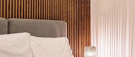 SystĂšme dâinsonorisation, fer et planche Ă repasser