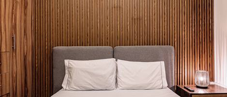 Soundproofing, iron/ironing board, free WiFi