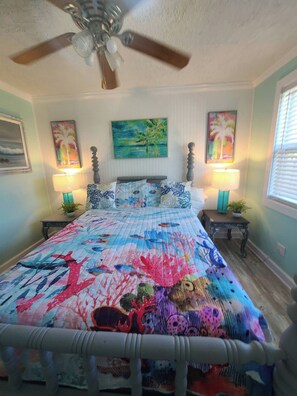 2 室のベッドルーム、アイロン / アイロン台、WiFi、ベッドシーツ