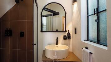 Master Suite with 2 balconies and mountain view | Bathroom | Shower, rainfall showerhead, hair dryer, slippers