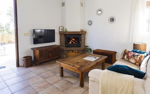 TV, fireplace, ping pong - Cubo's Casa Rural La Oliva / private pool / air conditioning / free wifi (Alhaurín el Grande)