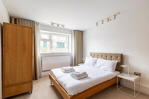 2 camere, ferro/asse da stiro