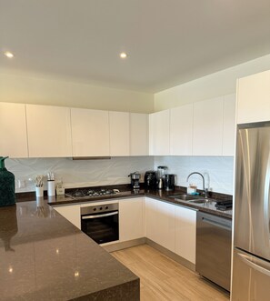 Microwave, oven, stovetop, dishwasher - Azure Caribbean Green Spirit (Puerto Aventuras)