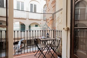 Outdoor dining - PURE GRACIA, 2 bedrooms, excellent location (Barcelona)