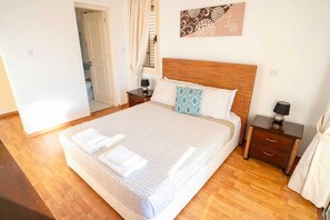 4 habitaciones, wifi y ropa de cama 