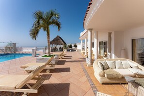 Terrace/patio - Private Luxury villa with Jacuzzi, Beach Bar, Pool (Adeje)