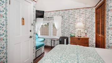 1 bedroom, iron/ironing board, free WiFi