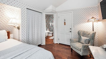 1 bedroom, iron/ironing board, free WiFi