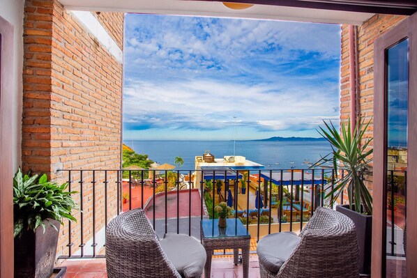 Terrace/patio - Paradise Awaits at Casa Amor Del Mar - 2 BR Amapas Retreat (Puerto Vallarta)