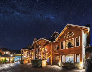 Front of property - Rotui Apart Hotel (San Martín de los Andes)