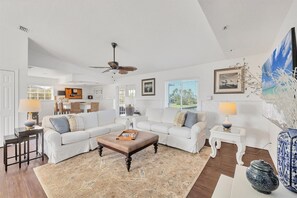 Living area - 175 Colony Point Drive (Punta Gorda)