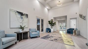 Condo, Multiple Beds, Pool Access, Ocean View (HLB14261-1625) | Interior