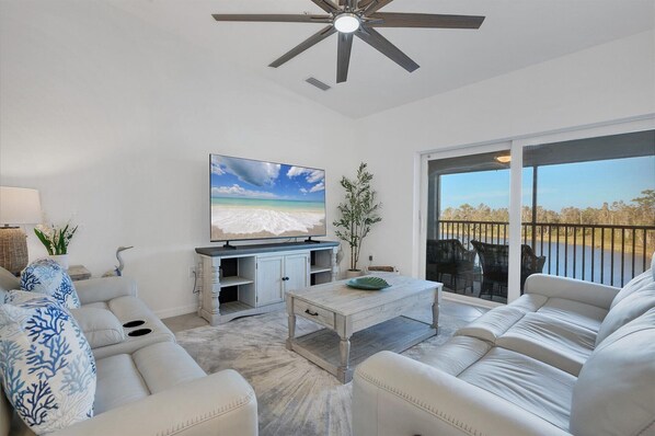 Appart'hôtel, plusieurs lits, accès piscine, vue océan (HLB14261-1625) | Coin séjour