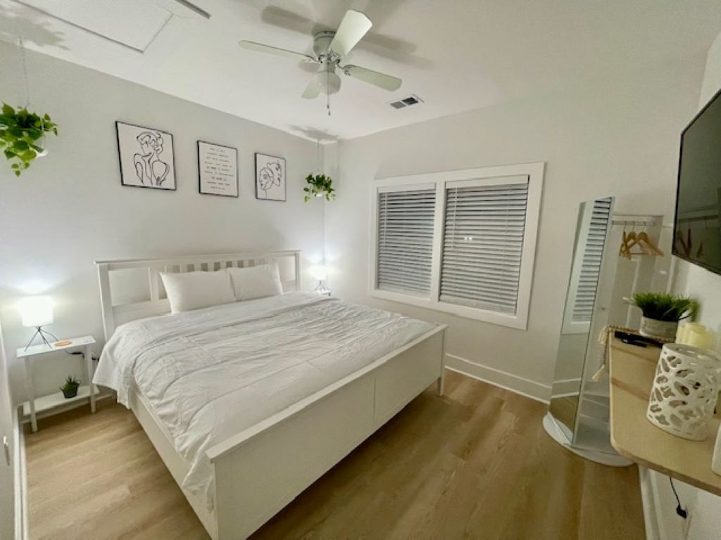 2 habitaciones, tabla de planchar con plancha y wifi gratis 