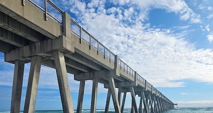 7 min drive to Beautiful Navarre Beach