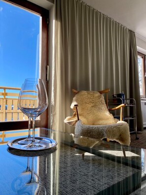 View from room - Arlberg Motel (Klösterle am Arlberg)