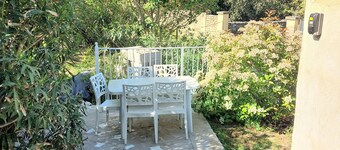 Gite for 2 to 4 people, in the medieval village of VERS Pont du Gard