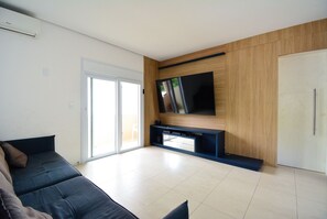 Living area - Casa na Barra da Lagoa (Florianópolis)