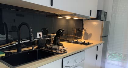 Sublime studio cosy et fonctionnel entre braga et gĂȘres
