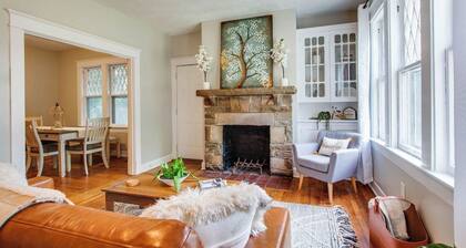GUEST FAVORITE 3-bed stone cottage home in Murfreesboro close to Nashville