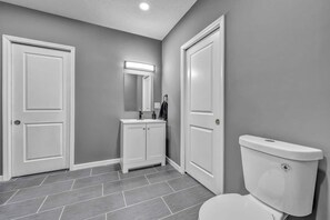 Hårføner og håndklær