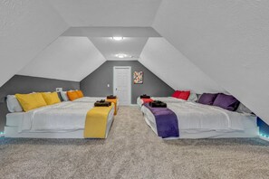 3 chambres, fer et planche à repasser, Wi-Fi gratuit, draps fournis
