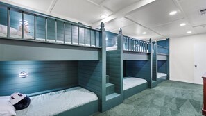 5 chambres, accĂšs au Wi-Fi (inclus), literie fournie