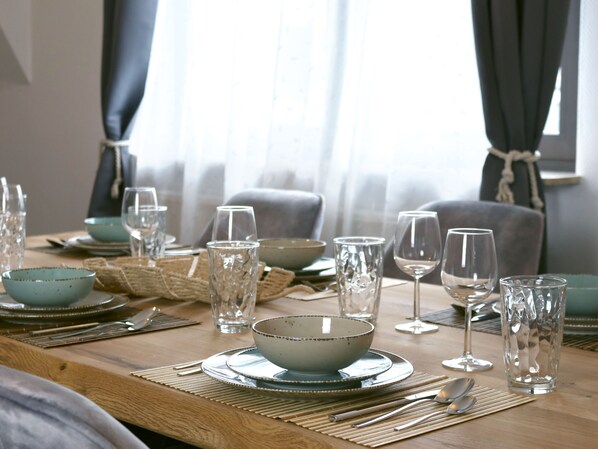 Dining - SeWo Fichte: Feel-good apartment with balcony (Wiesbaden)