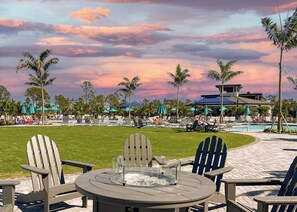 Outdoor dining - Brand new 2 Bedroom/ 2 Bath Condo with Country club membership (Venice)