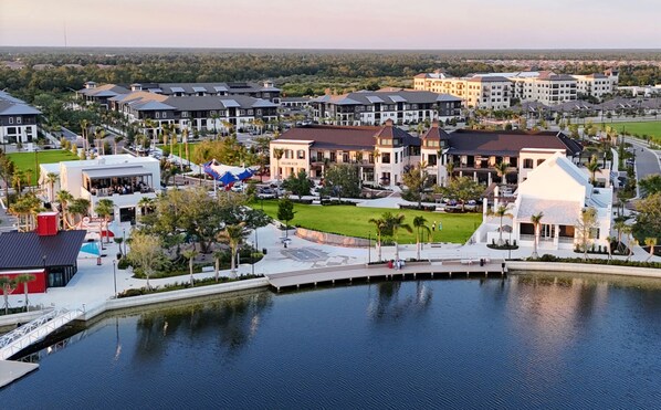 Exterior - Brand new 2 Bedroom/ 2 Bath Condo with Country club membership (Venice)