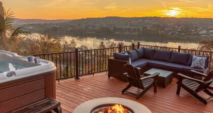 Rhythm&Views- Hillside home in Mount Adams with Hot Tub and River Views