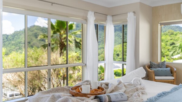 4 Schlafzimmer, Schreibtisch, Bügeleisen/Bügelbrett, kostenloses WLAN