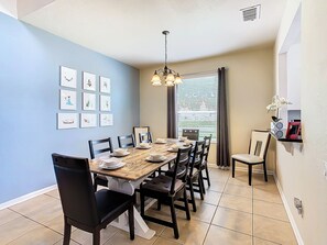 تناول الطعام