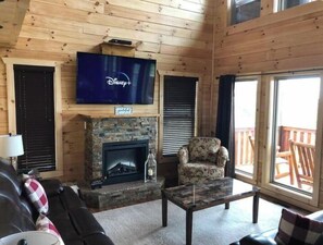 Smart-TV, Kamin, Videospiele