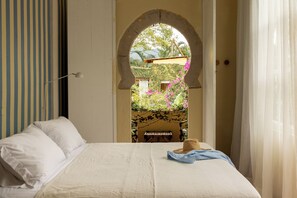 Comfort Double Room | Premium bedding, individually decorated, individually furnished - O Portalzinho (Paraty)