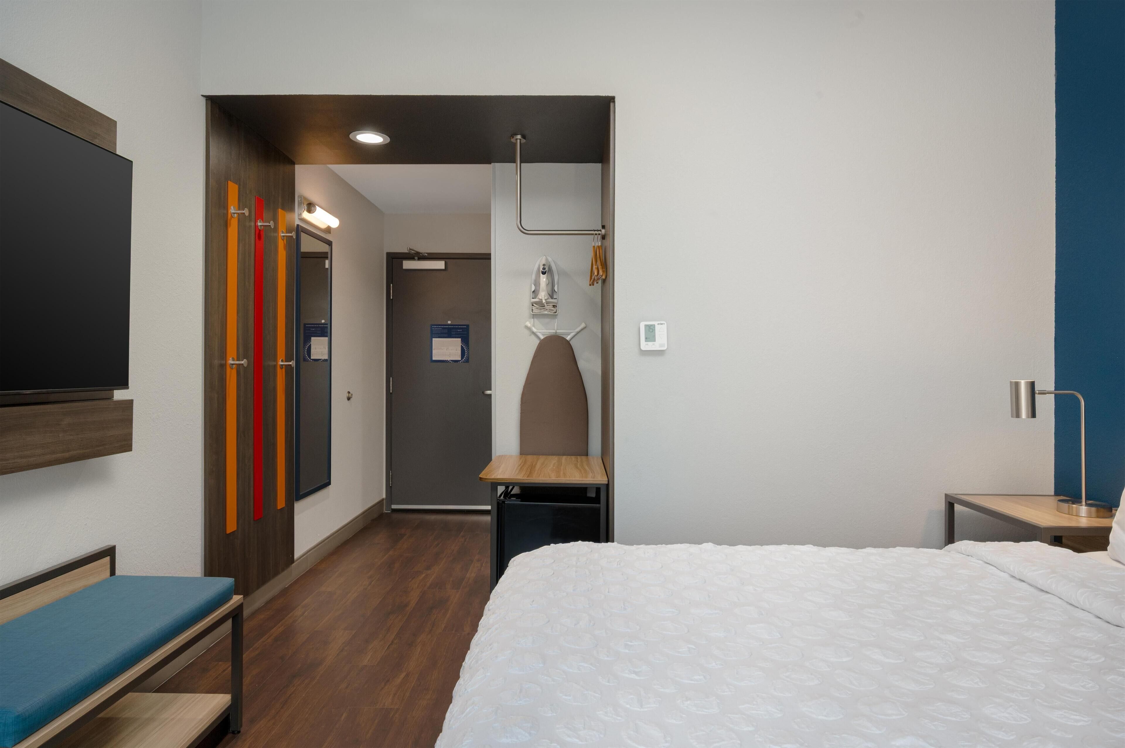 办公桌、笔记本电脑工作区、熨斗/熨衣板、免费 WiFi