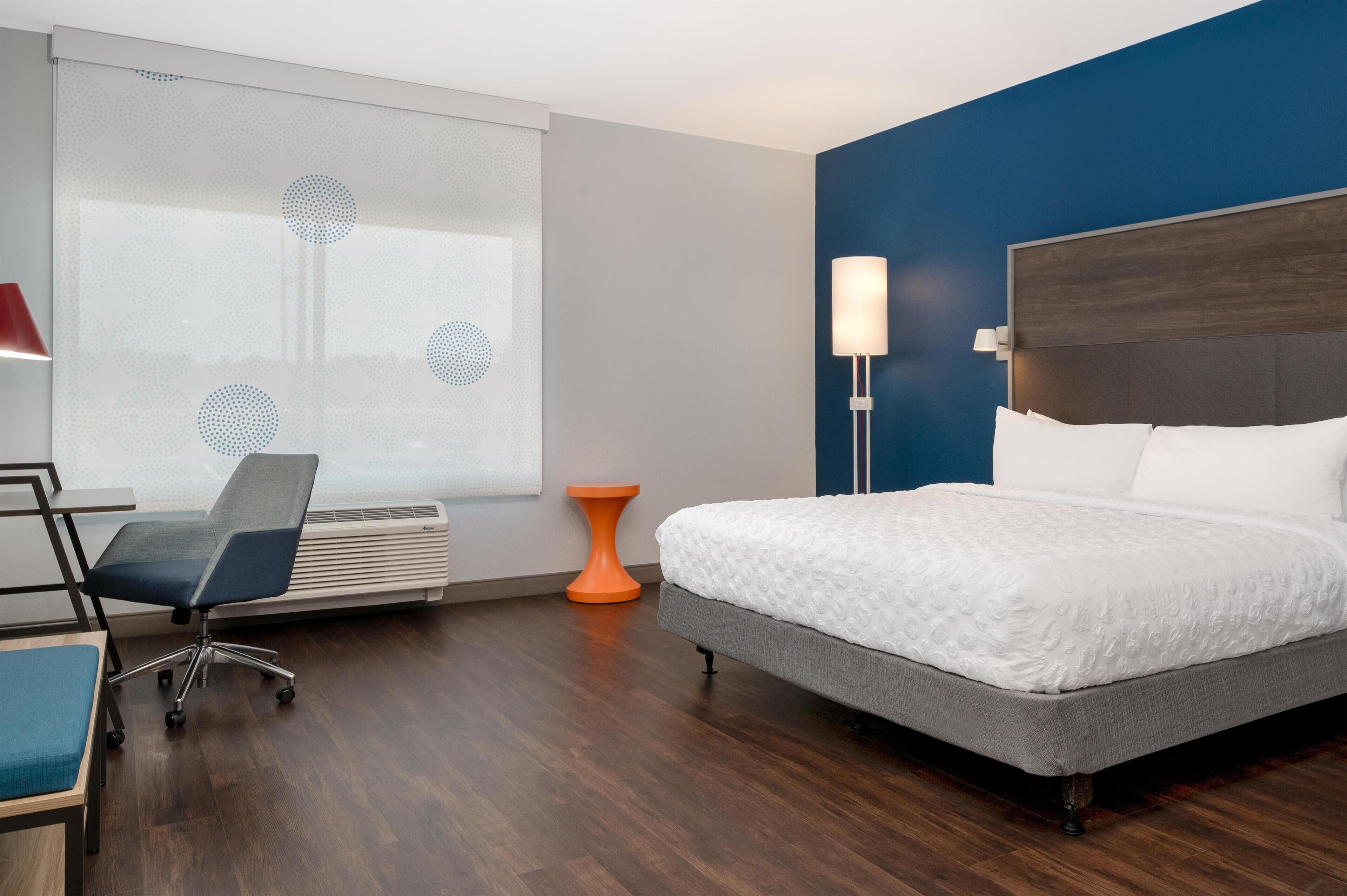 办公桌、笔记本电脑工作区、熨斗/熨衣板、免费 WiFi