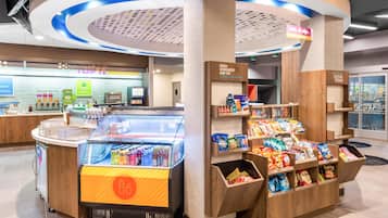 Snack bar
