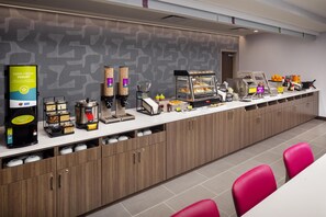 Free daily buffet breakfast