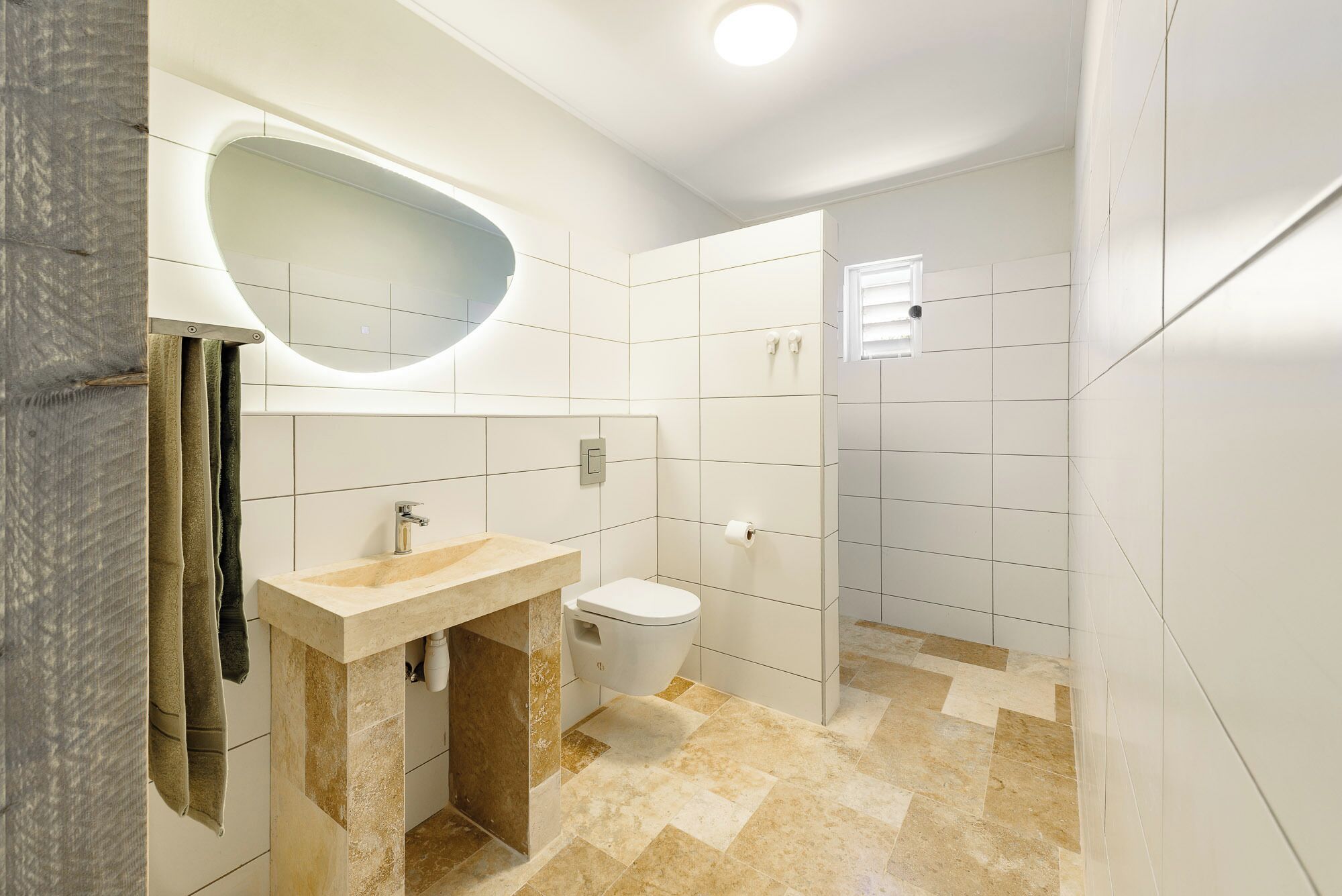 Eco-friendly toiletries, towels